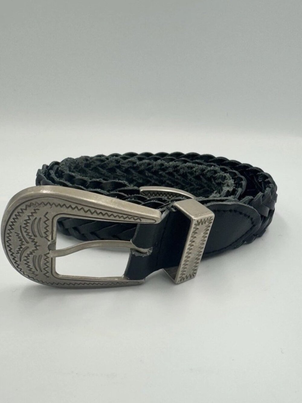 Vintage Bugle Boy Black Braided Leather Belt Sz 28 Youth